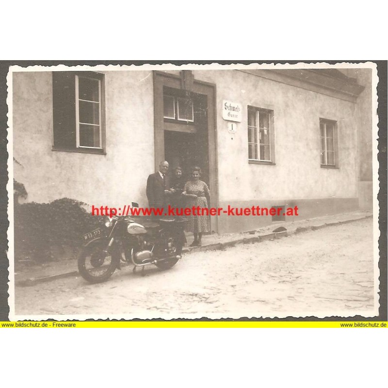 Foto - Krems, Schmelzgasse 1 - Puch Motorrad W 13.179 (8,5cm x 12,5cm)