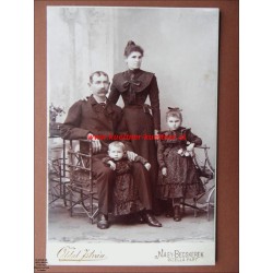 Kabinettformat - Familie mit zwei Kindern - Oldal Jstvan - Nagy-Becskerek