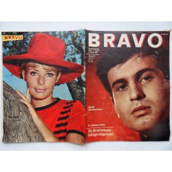 BRAVO - Nr. 15 / 1965 mit Starschnitt Cliff Richard