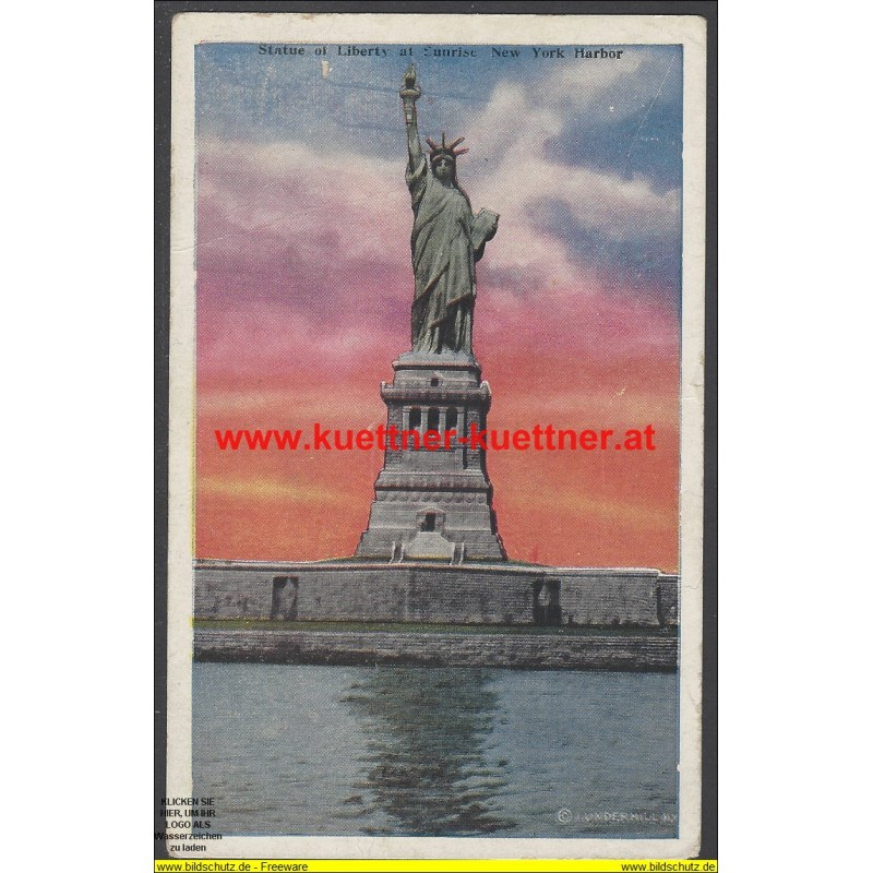 AK - Statue of Liberty at Sunrise, New York Harbor 