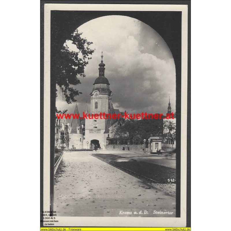 AK - Krems a. d. D. - Steinertor - Tankstelle