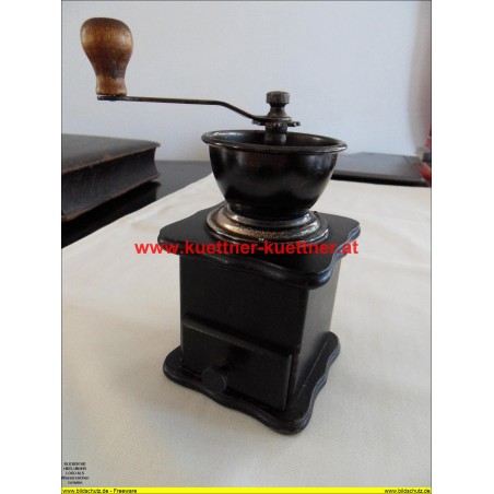 Kaffeemühle aus Holz