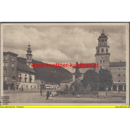 AK - Salzburg Residenzplatz mit Glockenspiel