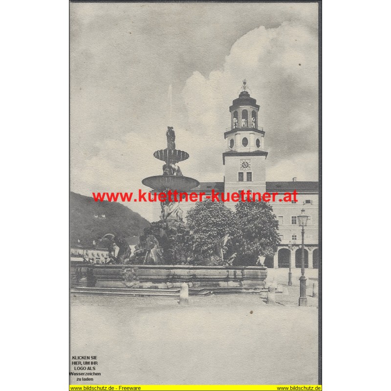 AK - Salzburg, Residenzplatz mit Glockenspiel