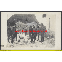 K.u.k. Foto - Die alte Garde besichtigt den Geflügelhof 1918