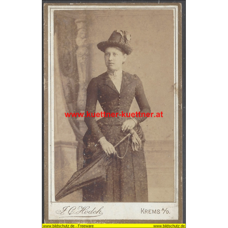 CdV - Dame mit Hut und Schirm Photo Hodek, Krems a. d. D.