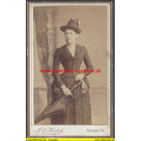 CdV - Dame mit Hut und Schirm Photo Hodek, Krems a. d. D.