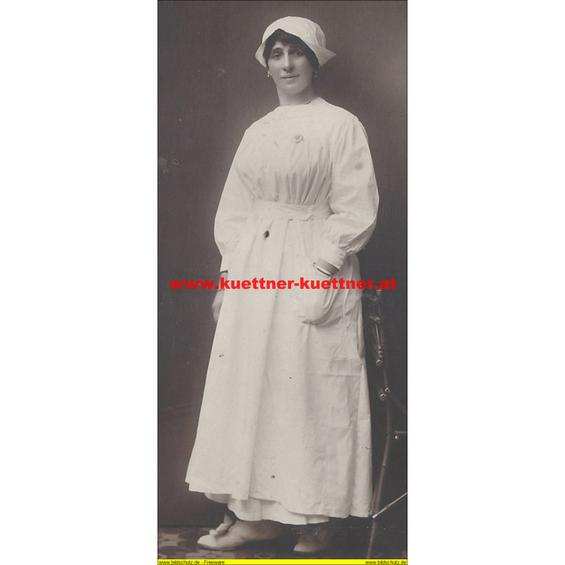 Foto - Marianne v. Kaltenborn als Hilfspflegerin 1915