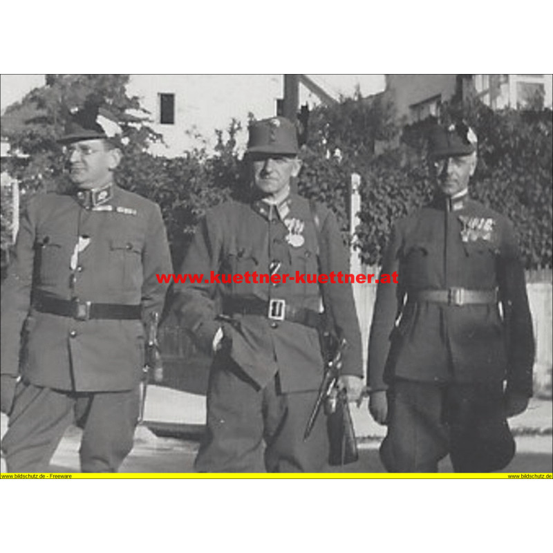 Foto - Offiziere des Freiwilligen Schutzkorps