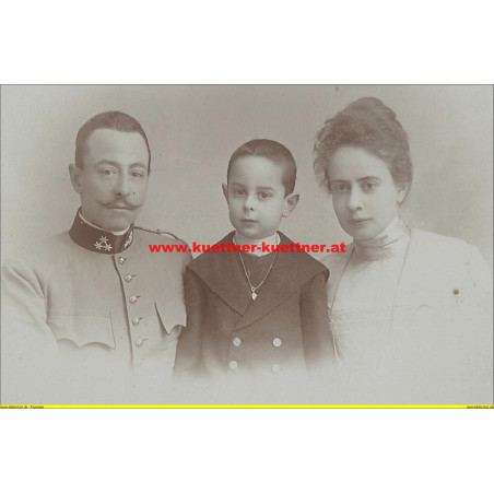 Friedrich Binder v. Hohenstreben Rittm. im k.u.k. UR.11 mit Familie