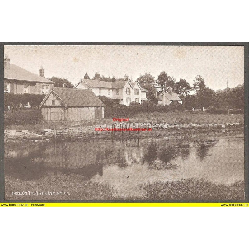 AK - Lymington - On the River - 3432 (GB) 